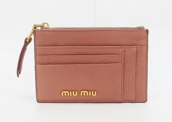 miu miu マドラス　カード・コインケースの画像