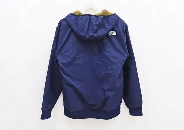 THE NORTH FACE リバーシブルテックエアーフーディの画像