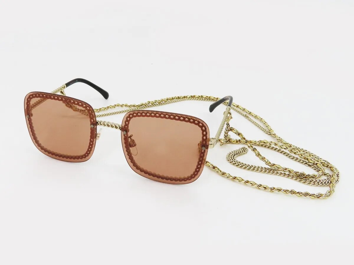 CHANEL チェーン付　ココマーク　サングラスの画像
