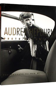 ａｕｄｒｅｙ ｈｅｐｂｕｒｎ ｐｈｏｔｏ ｄｏｃｕｍｅｎｔｓ オードリー ヘプバーン写真集 中古 ボブ ウィロビー 撮影 古本の通販ならネットオフ