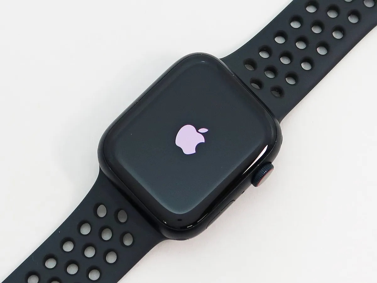 Apple Watch Hermès 黒スポーツバンド 45mm Apple Watch Hermes Series 7 45mm + 限定バンド 【公式通販】