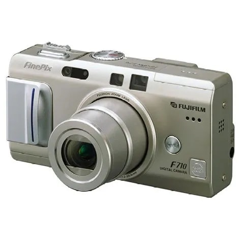 FinePix F710