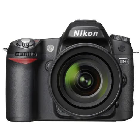 D80 AF-S DX VR 18-200G レンズキット