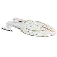 スタートレック 1/850スケール U.S.S.ヴォイジャーNCC-74656