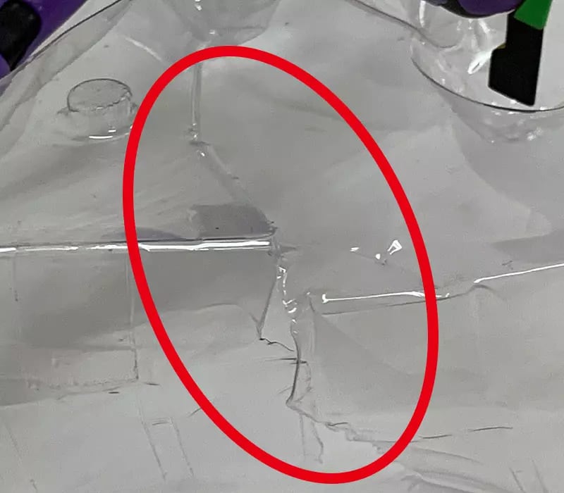 ブリスターケース破損